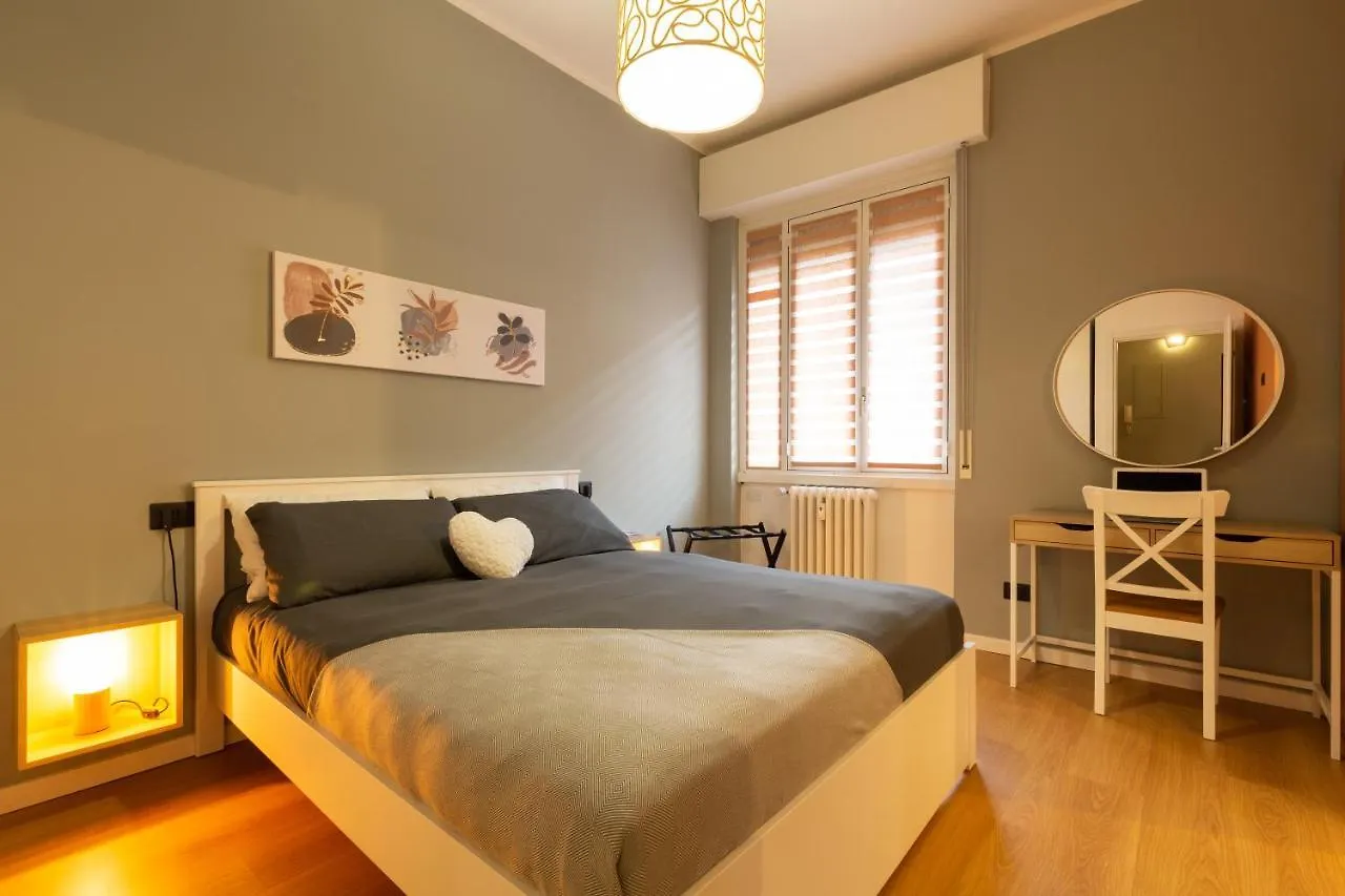 Isola Bella Apartment Milan 0*,  Italy
