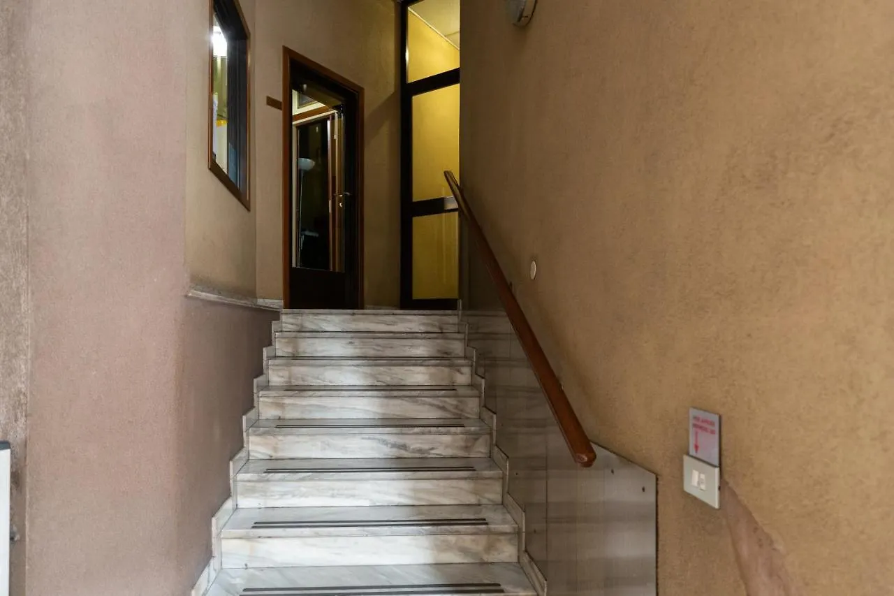 Isola Bella Apartment Milan