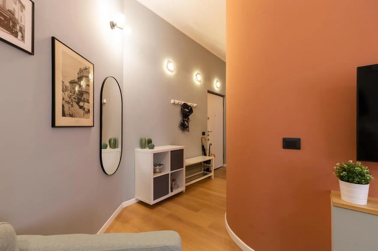 Isola Bella Apartment Milan